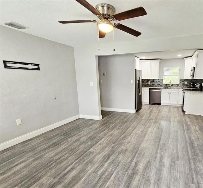 Building Photo - 4803 Roush Ave