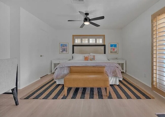 Building Photo - Stylish Palm Springs Home with Indoor-Outdoor Living