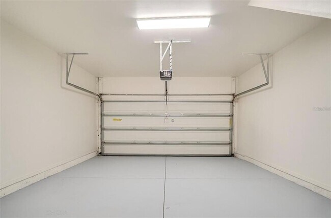 Building Photo - 1604 Scarlet Oak Loop