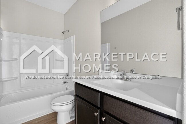 Building Photo - 15623 Plum Brk Dr