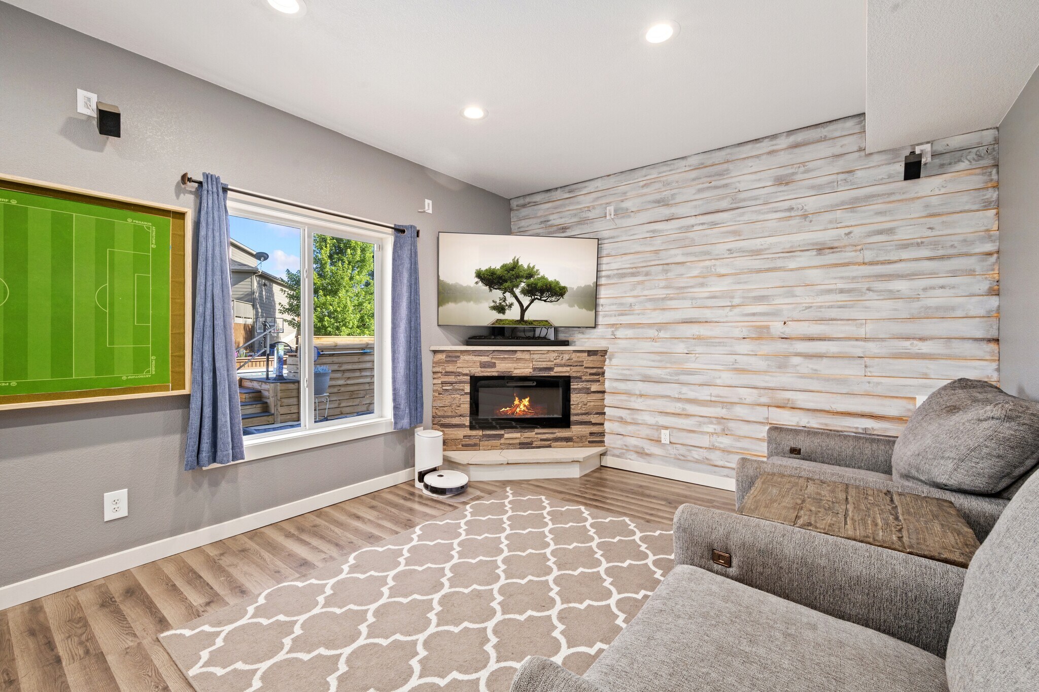 Building Photo - 3068 Aries Dr