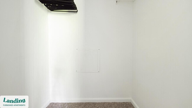 Building Photo - 2030 Northcliffe Dr