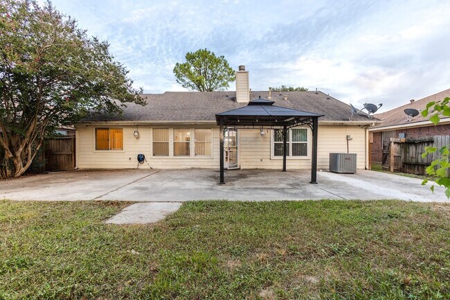 Building Photo - 11727 Inga Ln