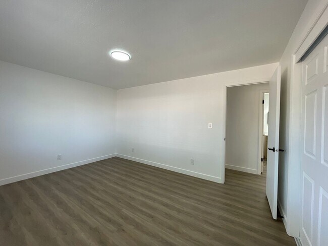 Building Photo - Beautifully Remodeled 2-Bedroom Duplex by Provo River Trail
