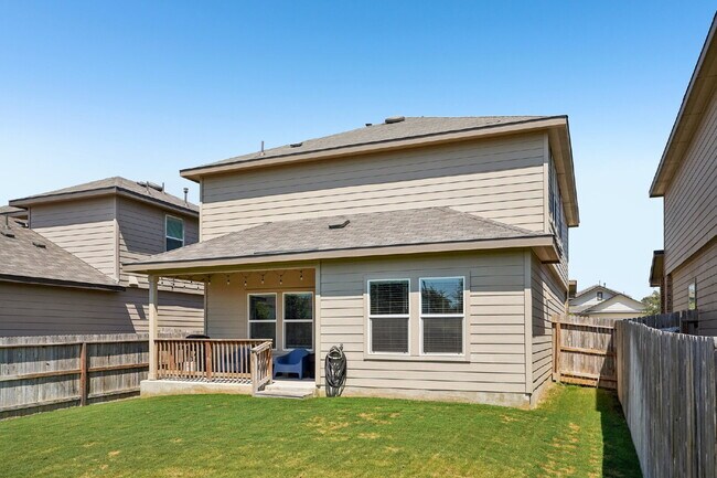 Building Photo - "Rent to Own this Charming 3-Bed Oasis with 18 month lease!*"
