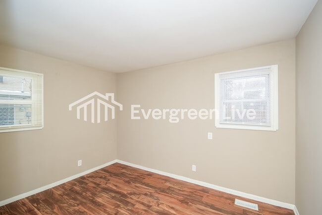 Building Photo - 8724 Montery Rd