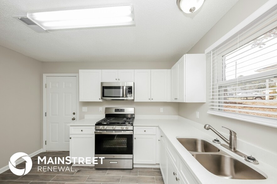 Building Photo - 4599 Rugosa Way