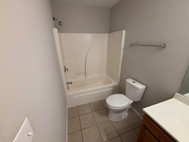 Building Photo - 1427 Bodie Dr