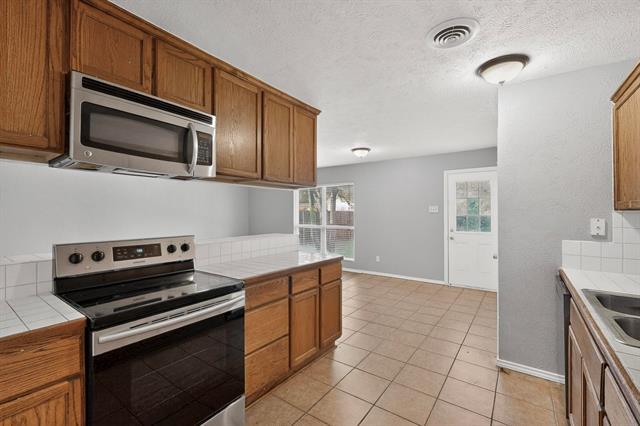 Building Photo - 6805 Newcastle Pl