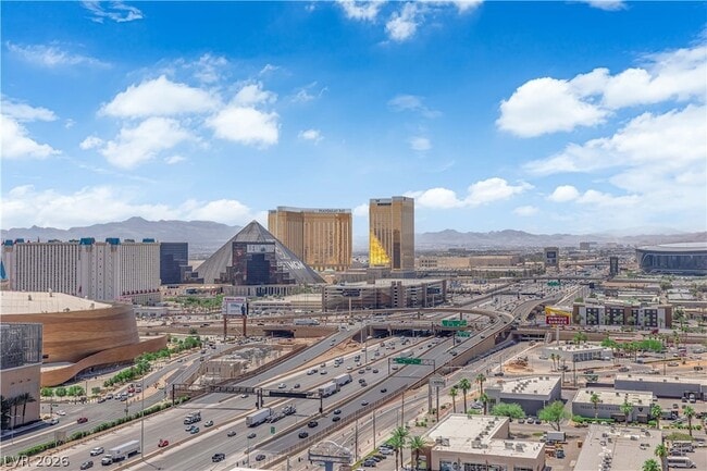 Building Photo - 4575 Dean Martin Dr