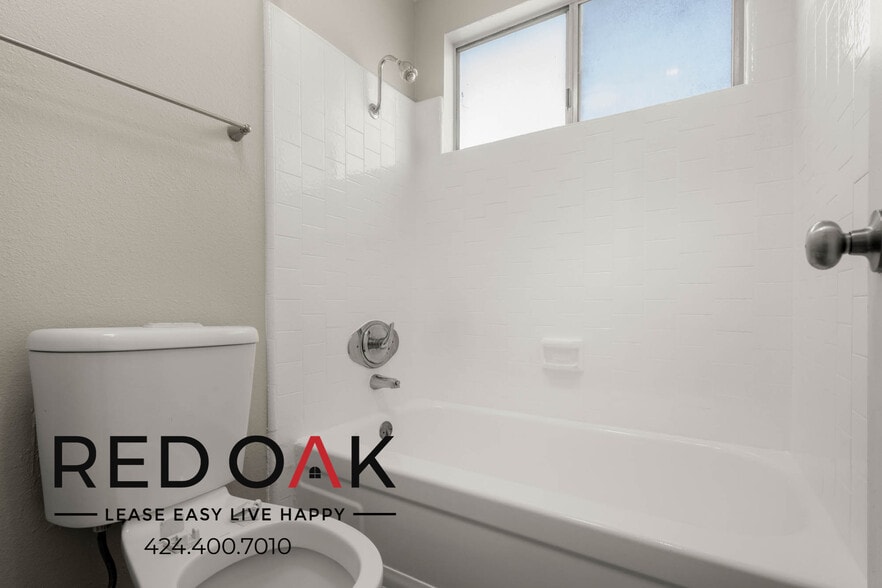 Building Photo - 13325 Heacock St