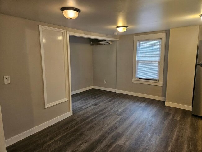 Building Photo - For more information please contact Sabrina at 757-767-0767