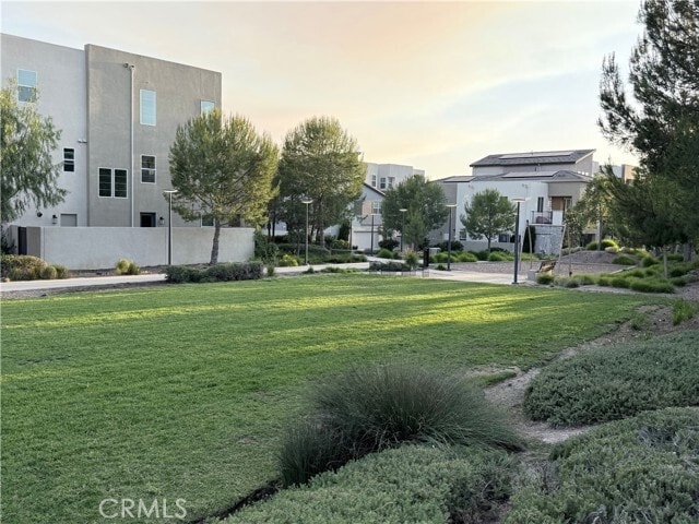 Building Photo - 104 Chant
