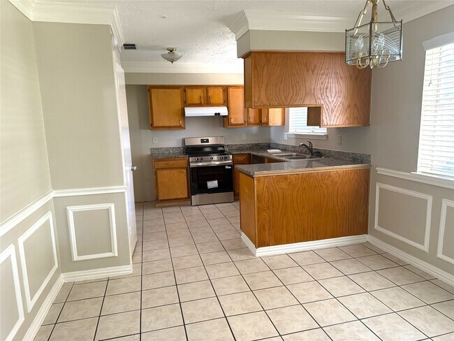 Building Photo - 4531 Burkegate Dr