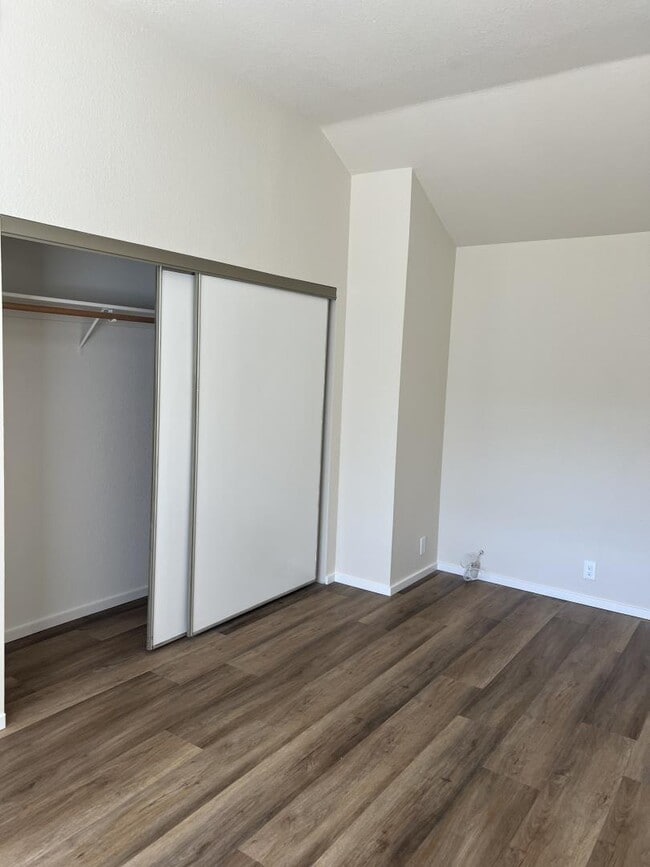 Building Photo - 2674 Christine Oaks