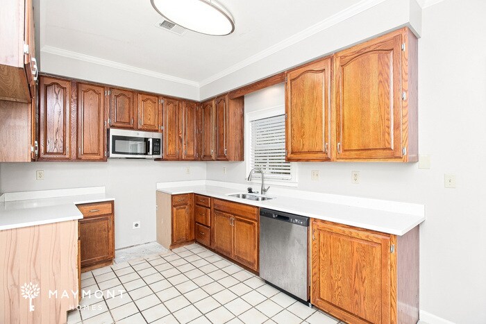 Building Photo - 2273 Hickory Path Dr