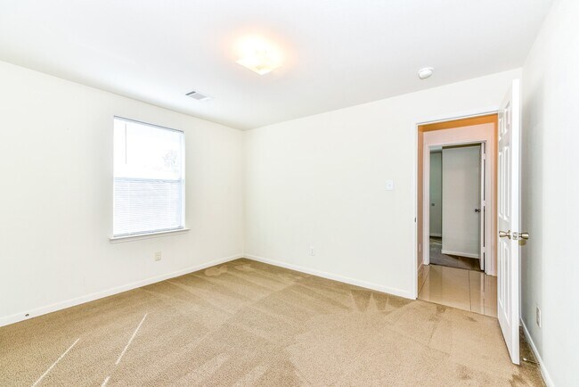 Building Photo - 28854 Llano River Loop