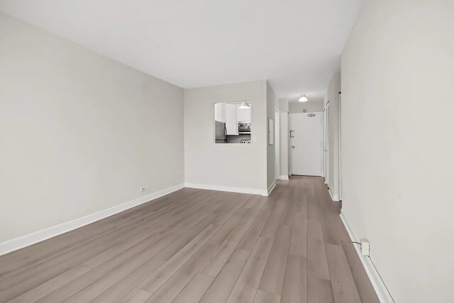 Building Photo - 1360 N Sandburg Terrace