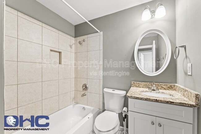 Building Photo - 1076 Hubbard St SW