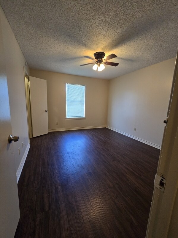 Building Photo - 6898 County Rd 381