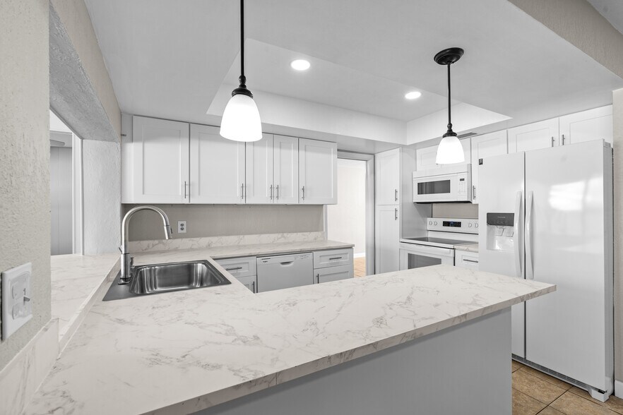 Building Photo - 9318 1st St N