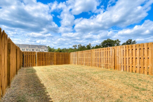 Building Photo - 4315 Newland St