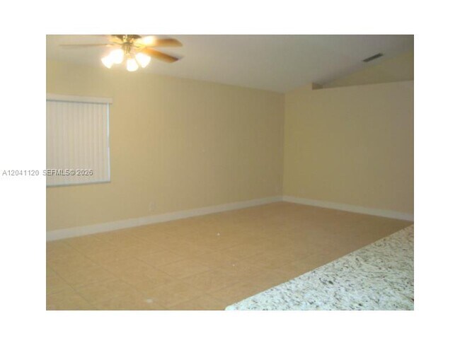 Building Photo - 286 Bridgeton Way