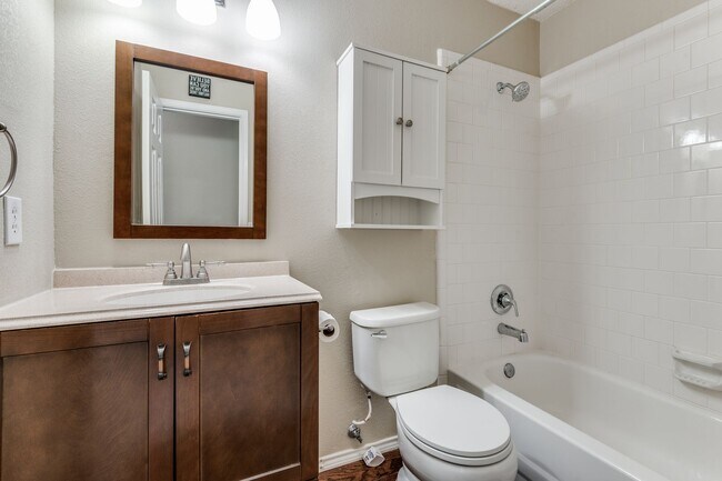 Building Photo - Stunning 3-Bedroom Home in the Champion Streets of Valley Ranch