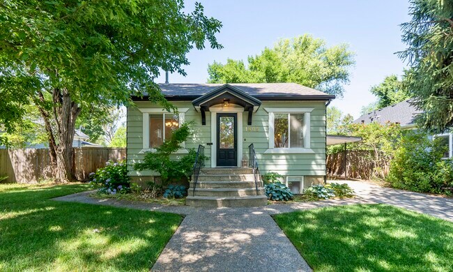 Primary Photo - 1805 N 15th St