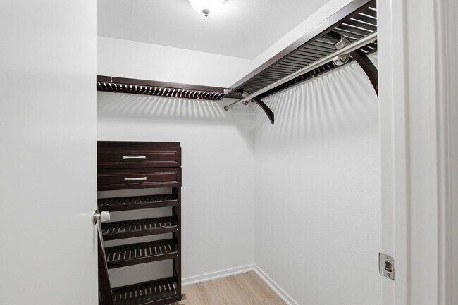 Building Photo - 8100 Oceanview Terrace