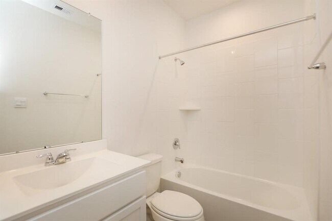 Building Photo - 30811 Brightwell Bnd