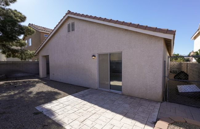 Building Photo - 3 BD 2 BTH SINGLE STORY FOR RENT IN GREEN VALLEY! * COMING SOON *