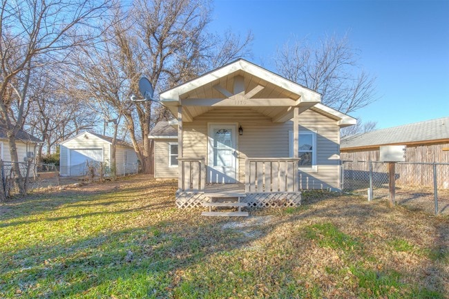 Primary Photo - 1170 N Birmingham Ave