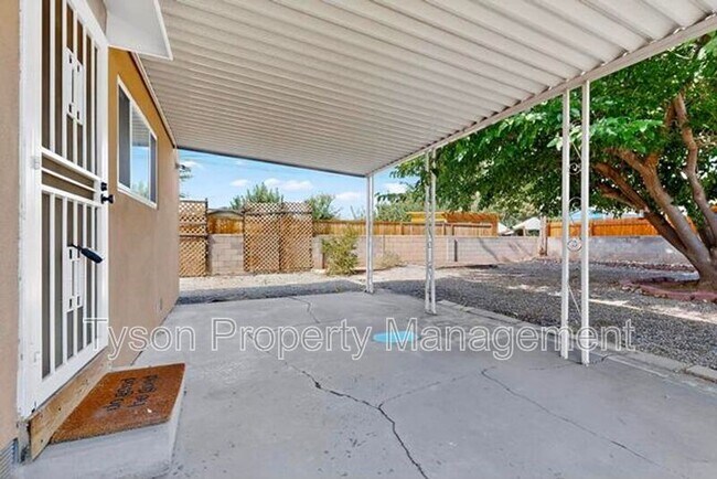 Building Photo - 1028 Princeton Dr NE
