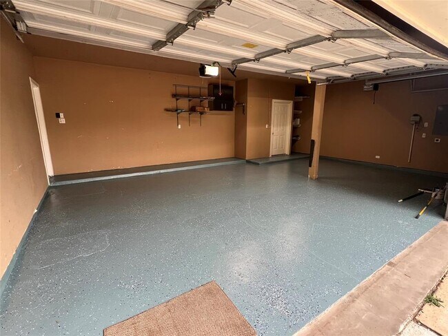 Building Photo - 16907 Coronado Springs Dr