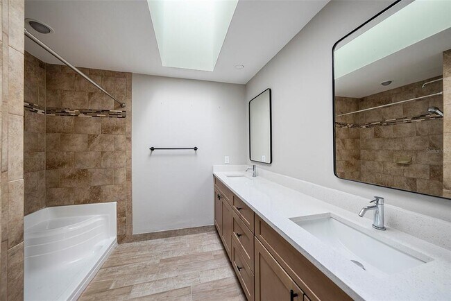 Building Photo - 4008 Circlewood Ct