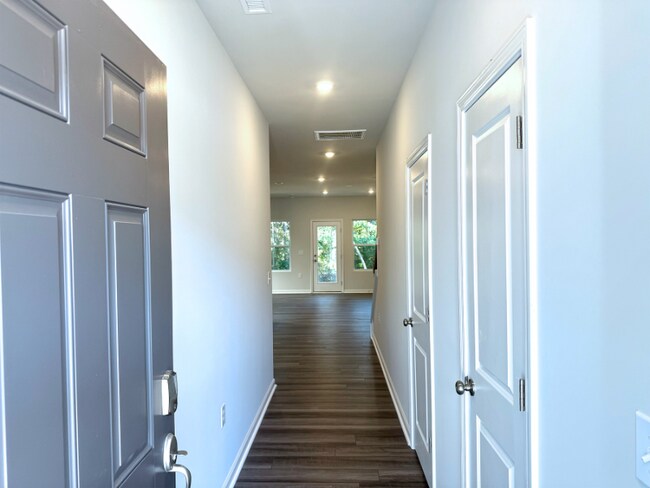 Building Photo - 269 Peebles Dr