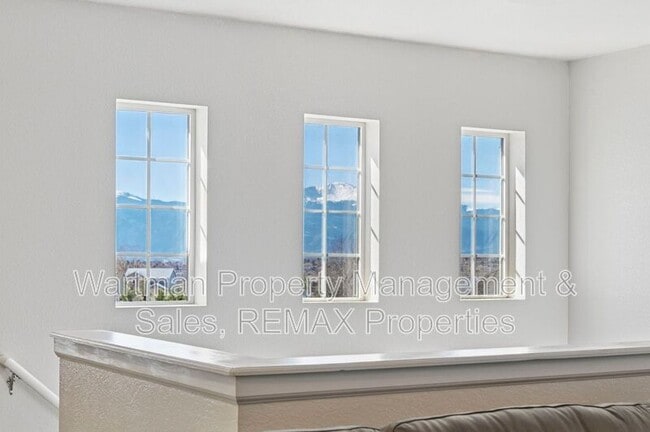 Building Photo - 2240 Whale Point