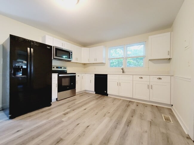 Building Photo - 2 bedroom in the heart of Gastonia