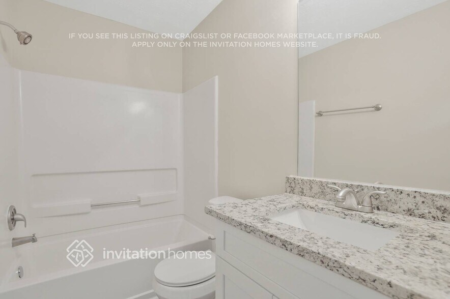 Building Photo - 2027 Pittston Farm Rd