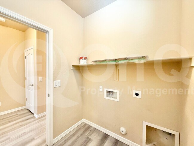 Building Photo - 1144 S Osborn Ln