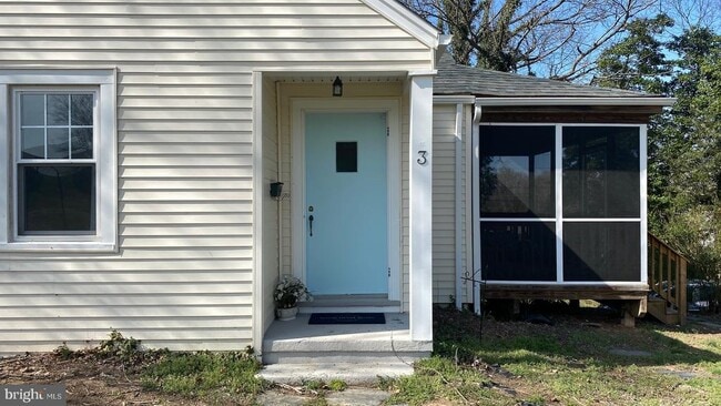 Building Photo - 3 Fairfax Cir