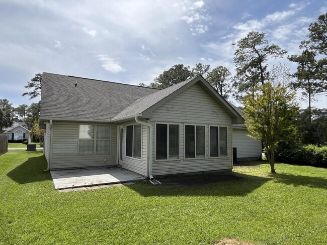 Building Photo - Calabash Comfort