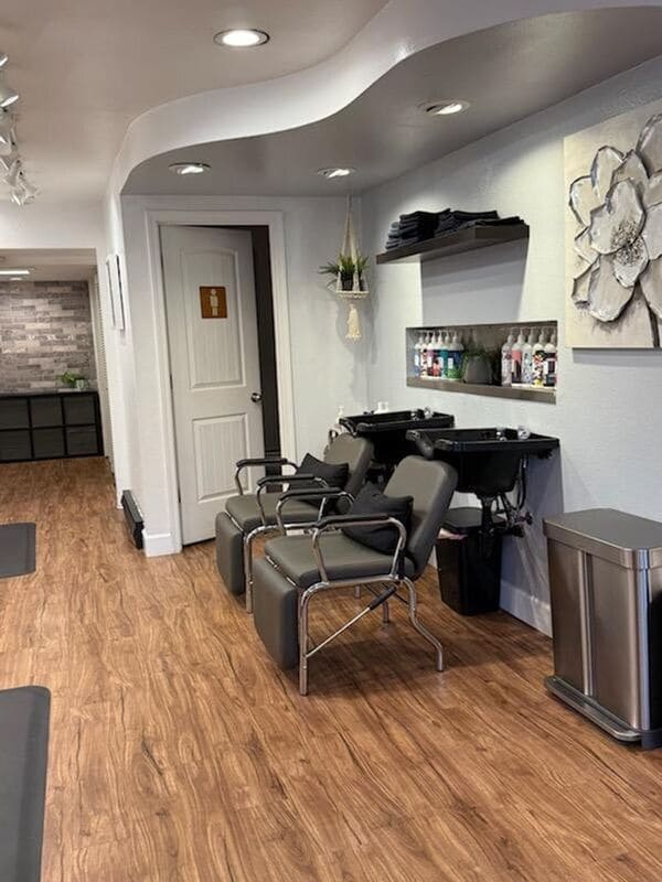 Building Photo - 822 NW 21st Ave