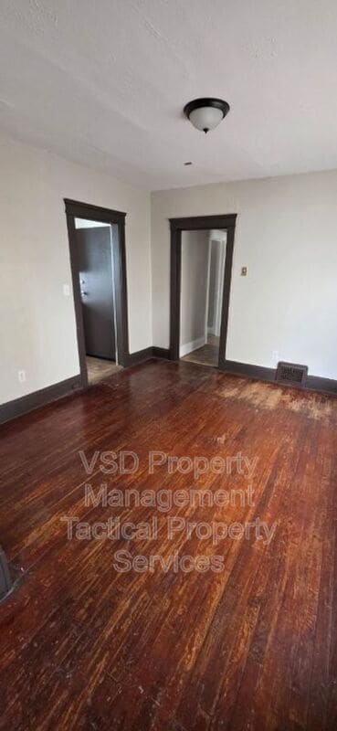 Building Photo - 12819 Edmonton Ave