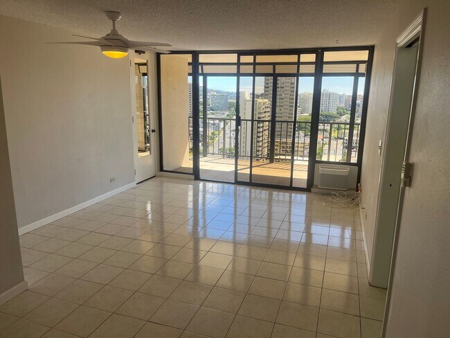 Primary Photo - Must See Unit in Makiki!!!