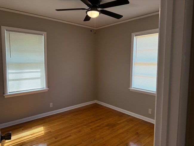Building Photo - 1297 Dogwood Dr
