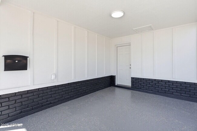 Building Photo - 2644 S Butte Ave