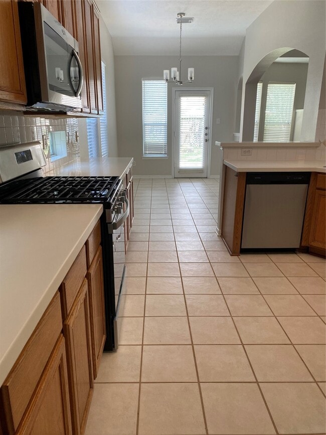Building Photo - 2111 Emerald Cove Dr