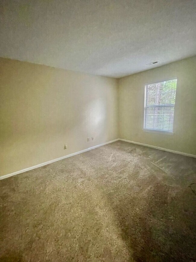 Building Photo - 12511 Agate Ln